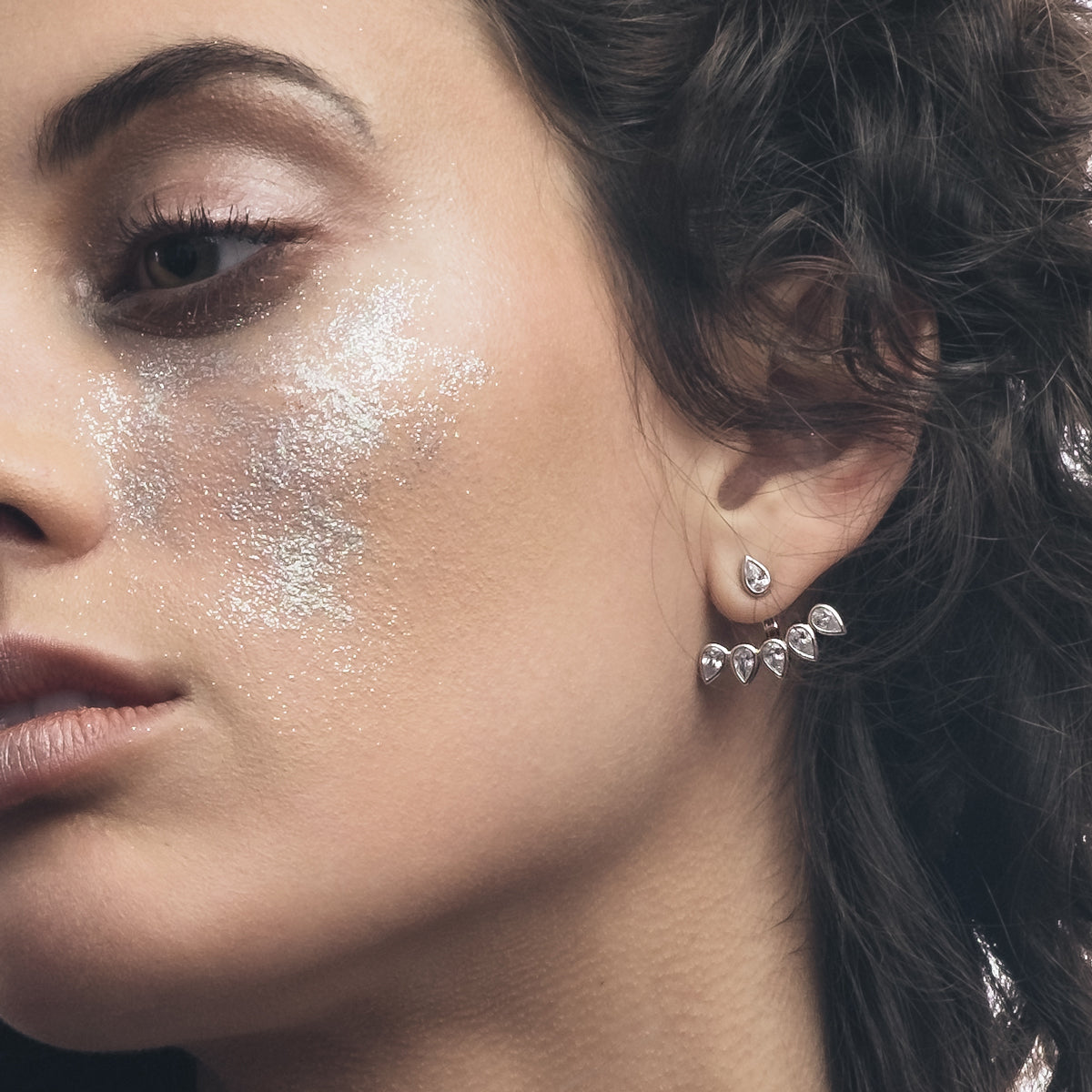 NEVE CRYSTAL TEARDROP EAR-JACKETS