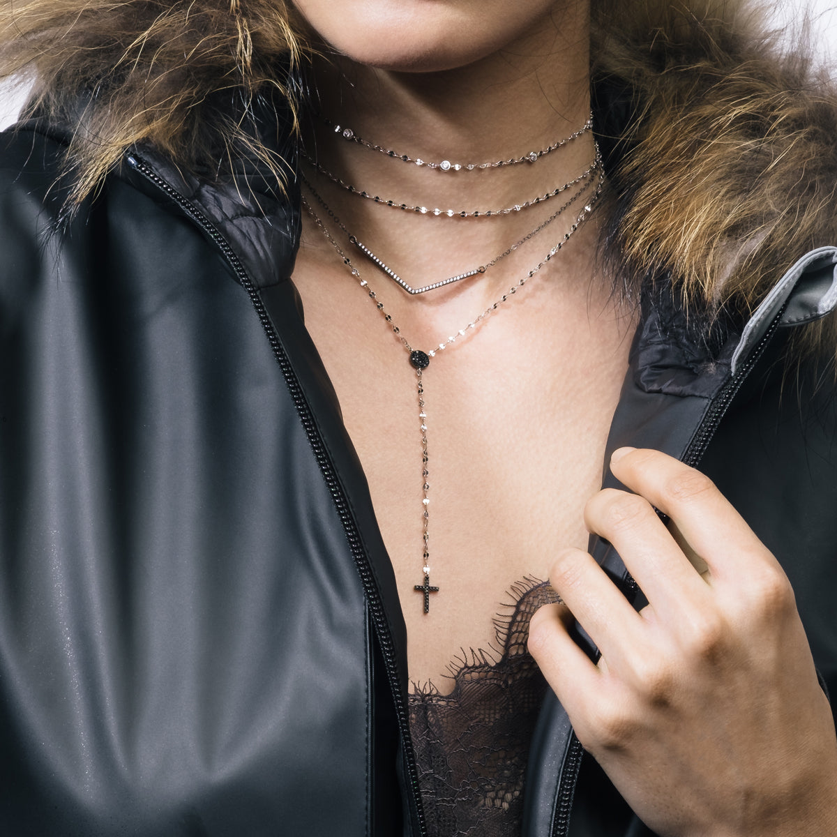 NOVA CRYSTAL PAVÉ V NECKLACE