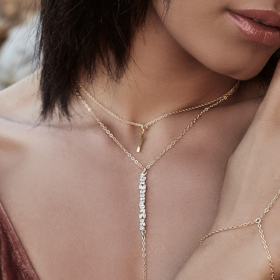 ALTA CRYSTAL BAGUETTE BAR LARIAT NECKLACE
